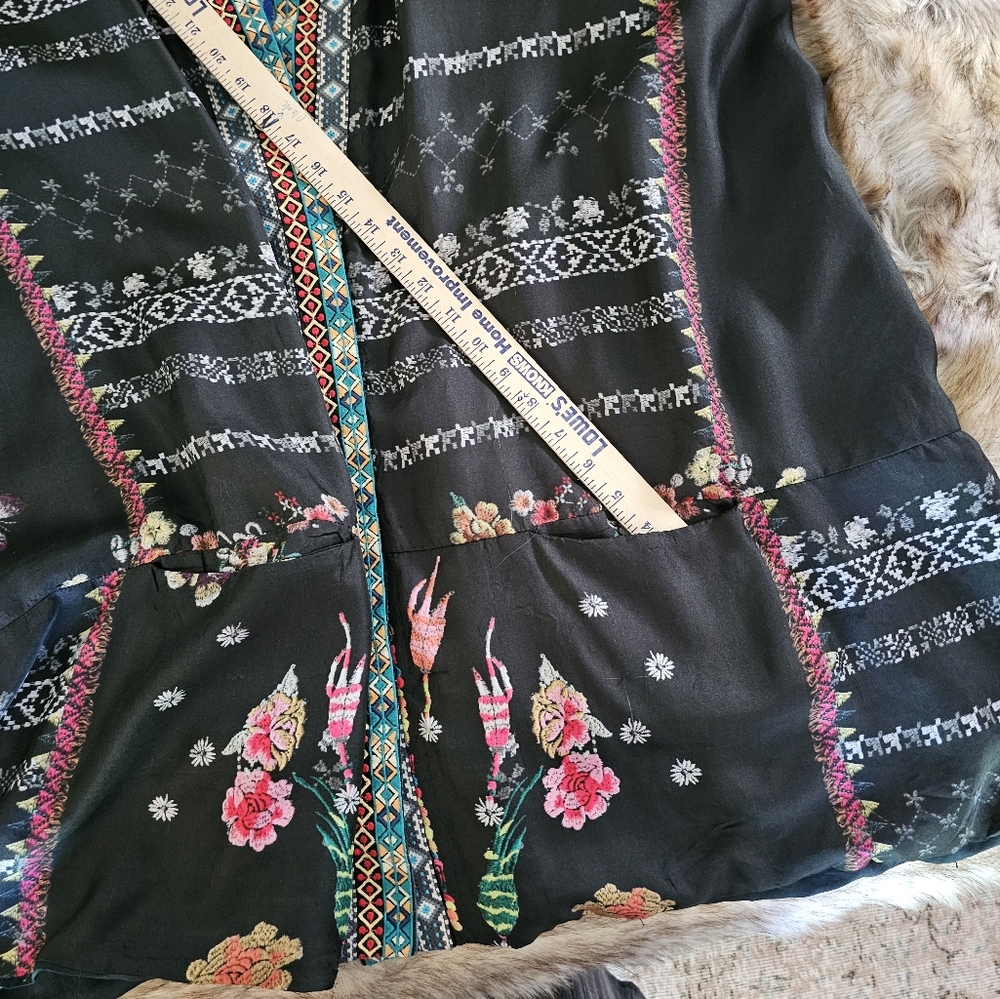 Johnny WAS silk Kimono - Picture 11 of 16